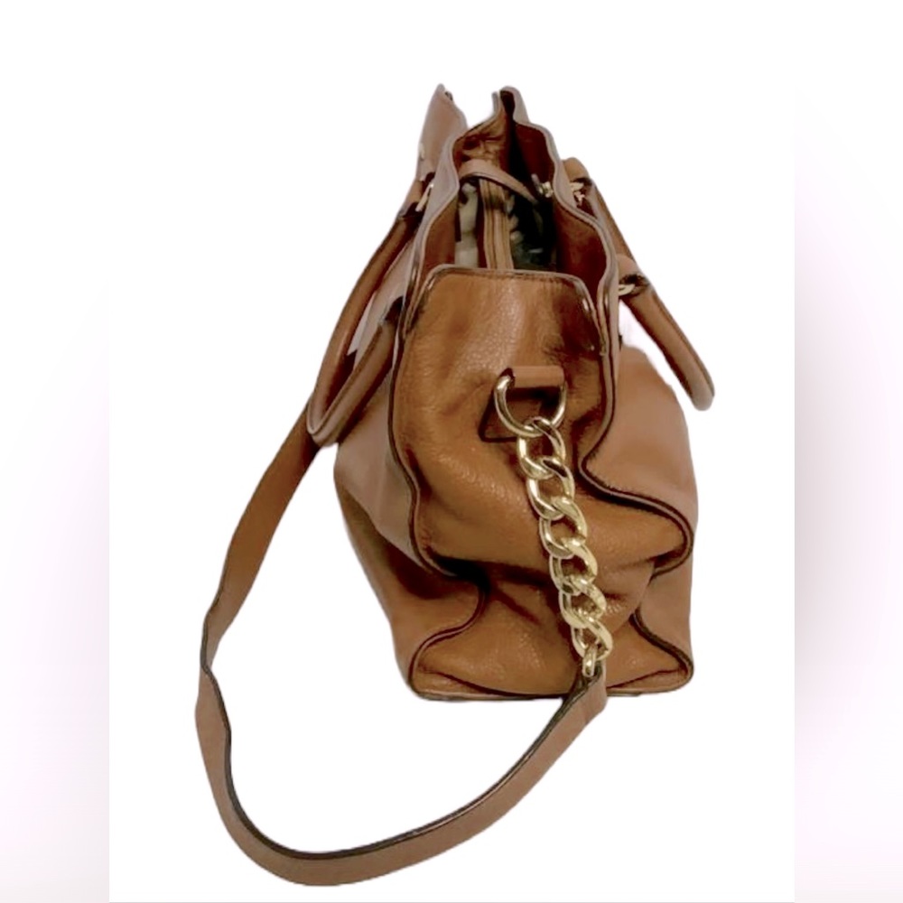 Traveler’s Delight Michael Kors Leather Hamilton Satchel in Acorn - Picture 5 of 7